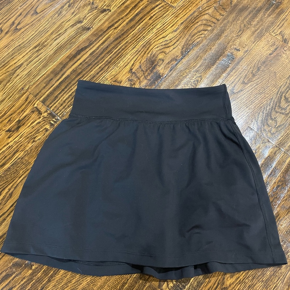 GAP Black GapFit Skort with pockets - size XS. Like new condition!